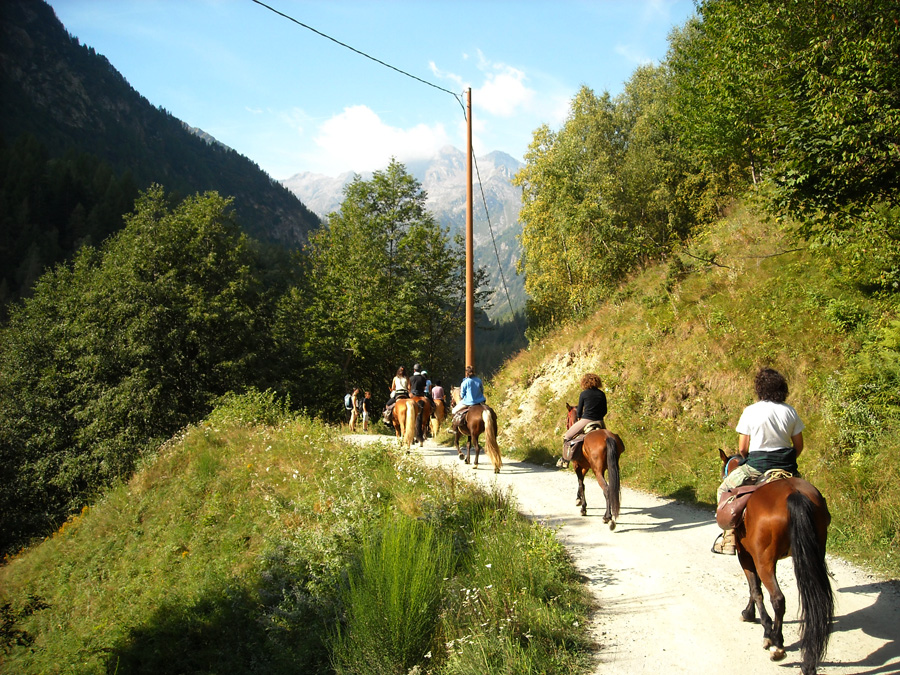 [:it]2  giugno tra i sentieri e i prodotti tipici della Val Ellero[:]